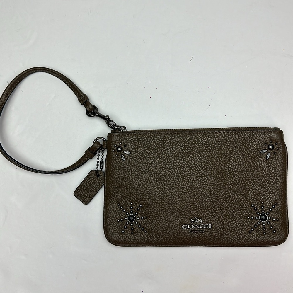 NWOT Coach Wristlet